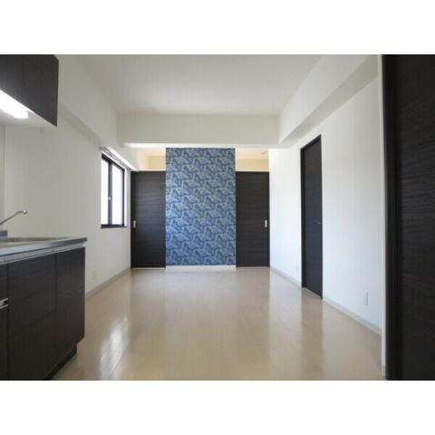 居室・リビング　室内