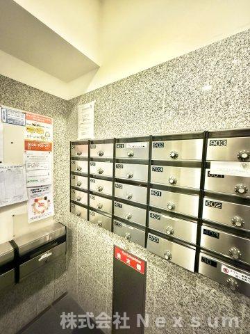 エントランス　ゆとりのあるエントランスです