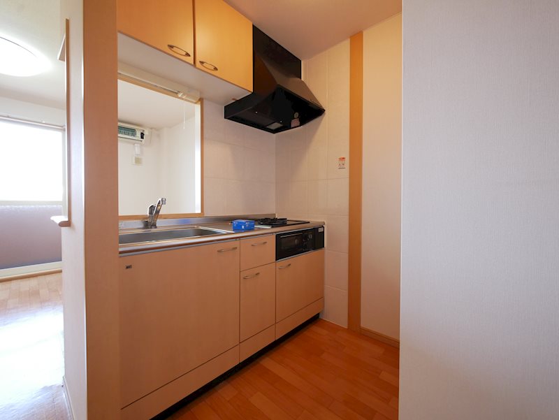 キッチン　システムキッチン（2口コンロ・グリル付き）