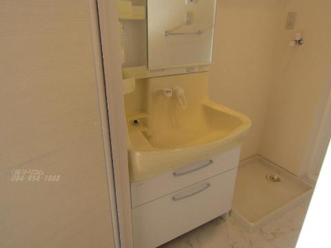 洗面設備　洗髪洗面化粧台