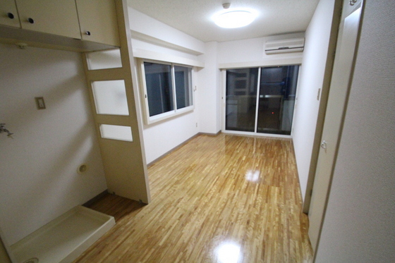 居室・リビング　※別部屋の写真です