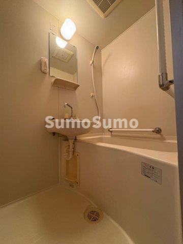 バス・シャワールーム　お風呂です