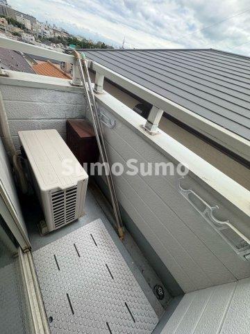 バルコニー　お洗濯にも便利なバルコニー付き