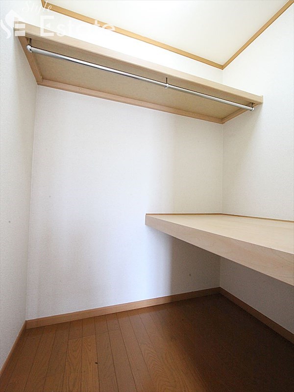 収納　ウォークインクローゼット