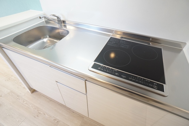 キッチン　別部屋参考写真です