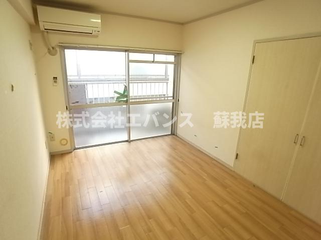 その他部屋・スペース　使い勝手のいい寝室です