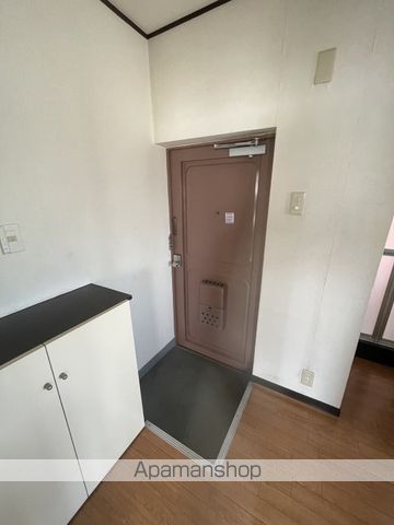 第1小野ビルの玄関写真