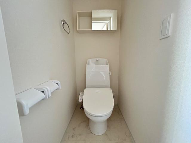 トイレ　シャワー付トイレ