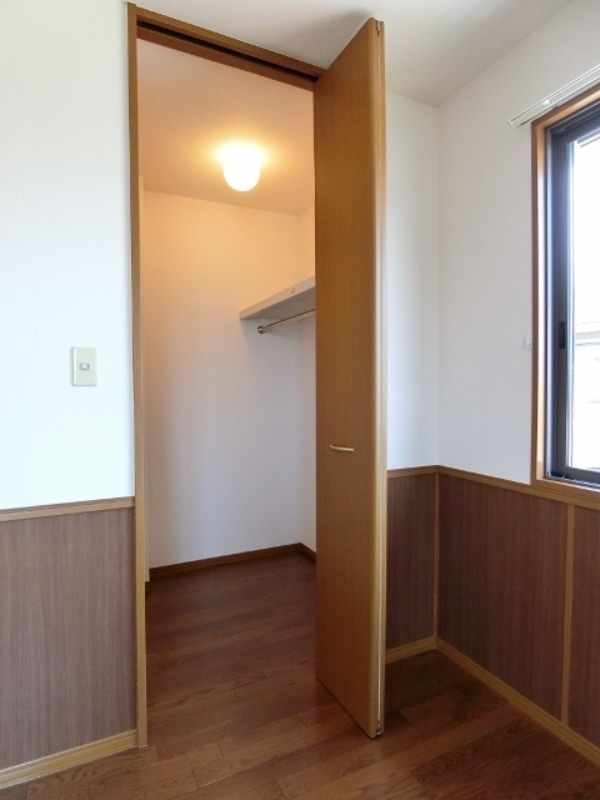 収納　図面と現状に相違がある場合には現状を優先