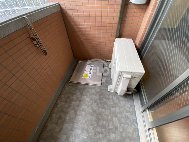 玄関　プレジオ本町　玄関