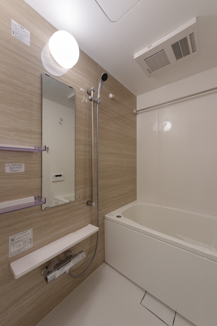 バス・シャワールーム　※写真は同タイプ住戸です。