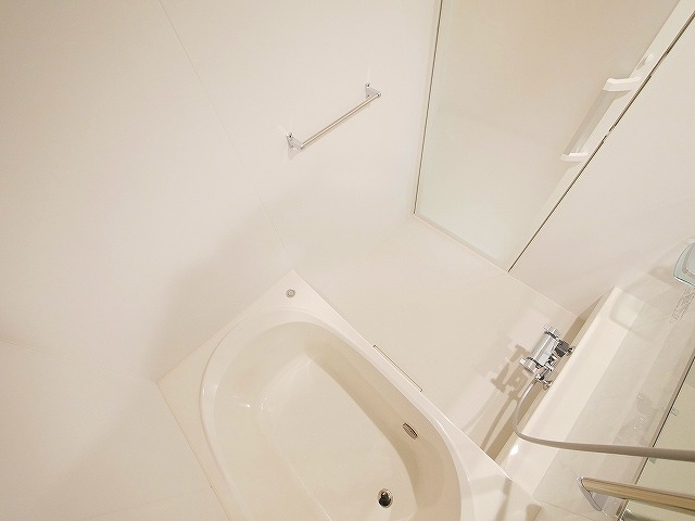 バス・シャワールーム　お風呂で日々の疲れを落としましょう