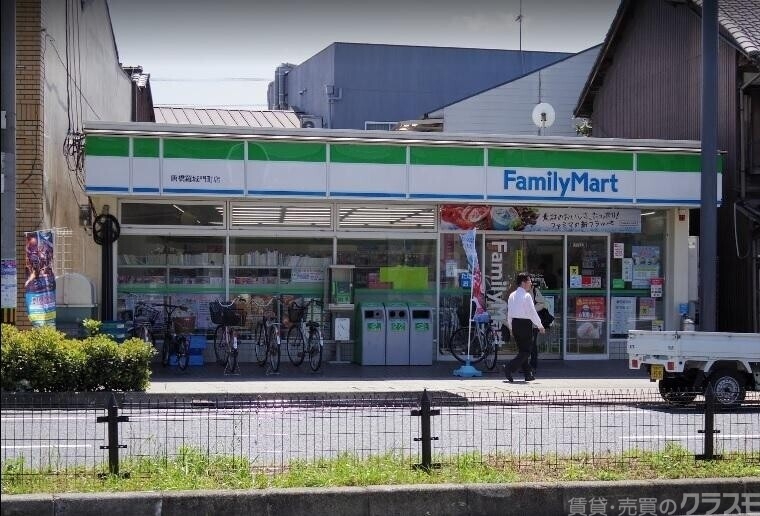 コンビニ　ファミリーマート唐橋羅城門町店（コンビニ）まで371m