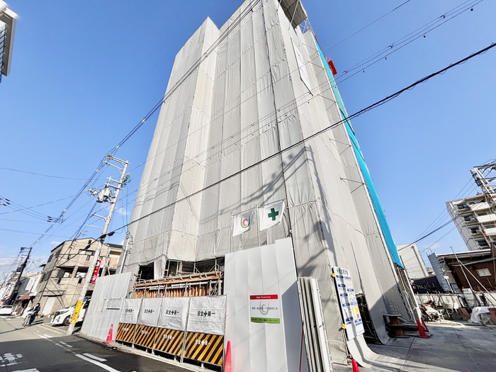 建物外観　建築中