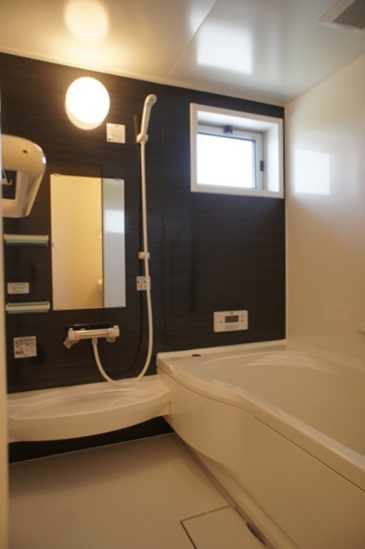 バス・シャワールーム　図面と現状に相違がある場合には現状を優先