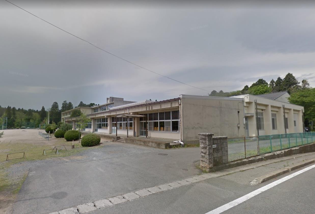 小学校　花巻市立矢沢小学校（小学校）まで1170m