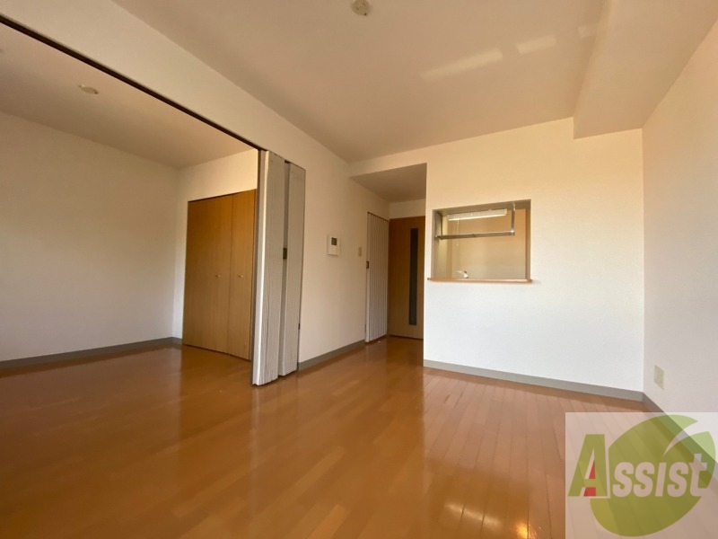 居室・リビング　広くてキレイなお部屋が広がっていて、充実した生活が送れそう。