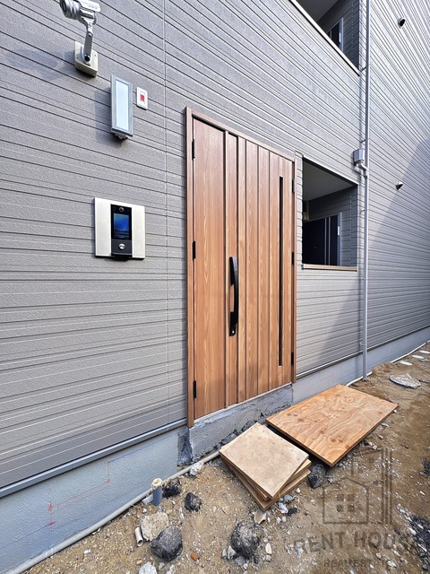 エントランス　外観（建築中）