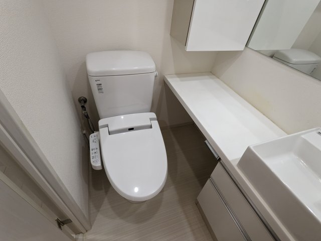 トイレ　落ち着いたトイレです