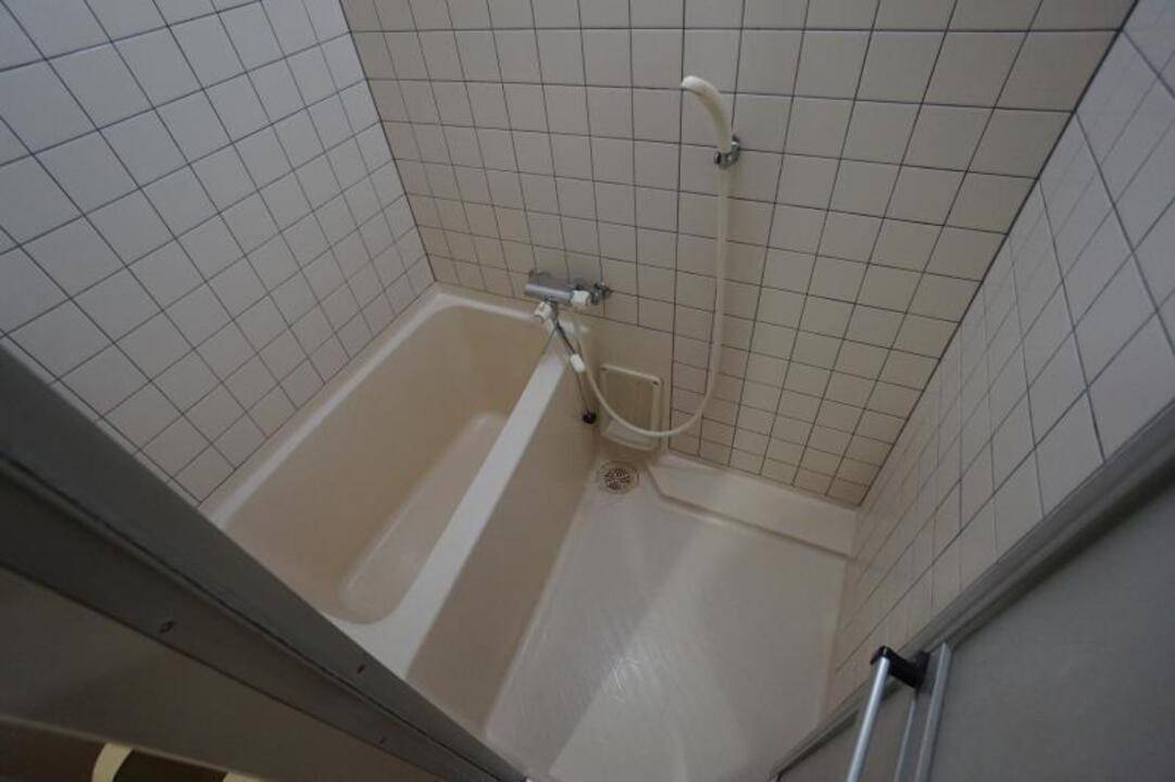 バス・シャワールーム　浴室