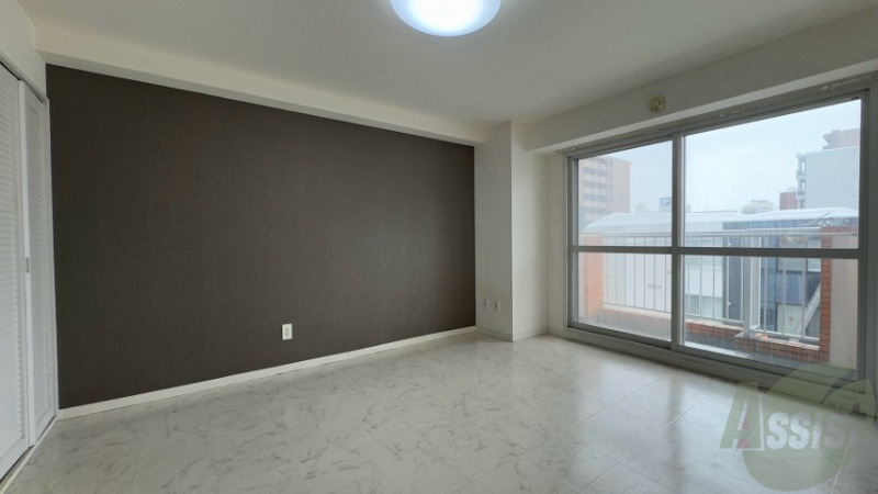 居室・リビング　広くてキレイなお部屋が広がっていて、充実した生活が送れそう。