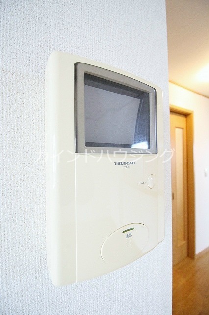 セキュリティ　モニター付きインターホン