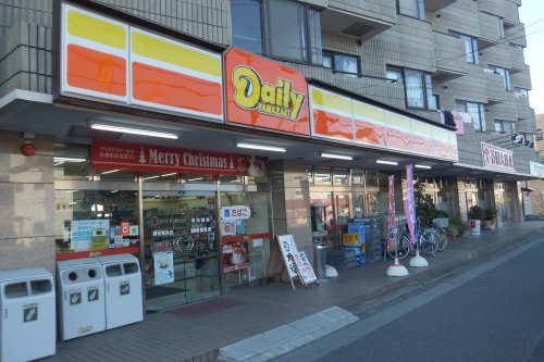 コンビニ　デイリーヤマザキ 浦安舞浜店（コンビニ）まで187m