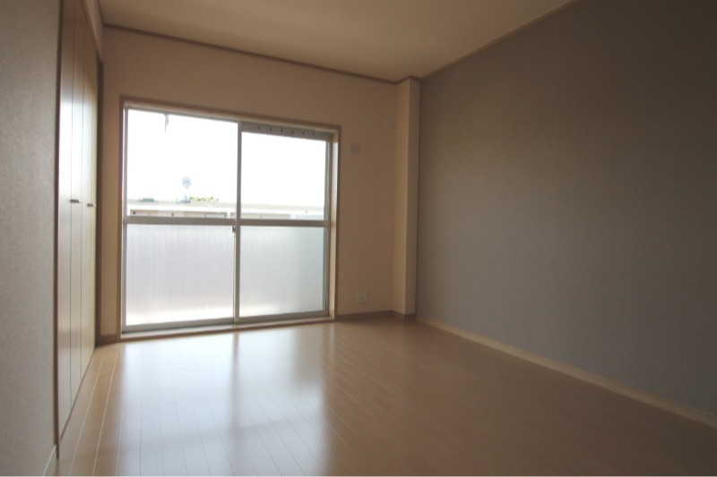 その他部屋・スペース　バルコニー側洋室！