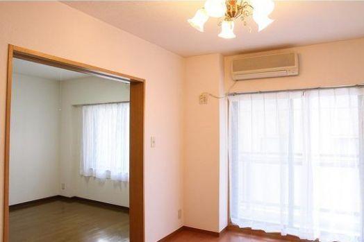 居室・リビング　別号室参考写真