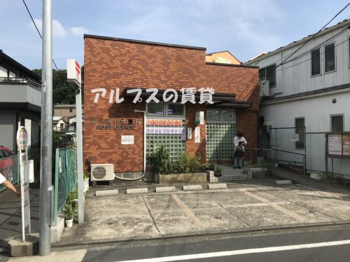 郵便局　横浜岡村郵便局（郵便局）まで871m