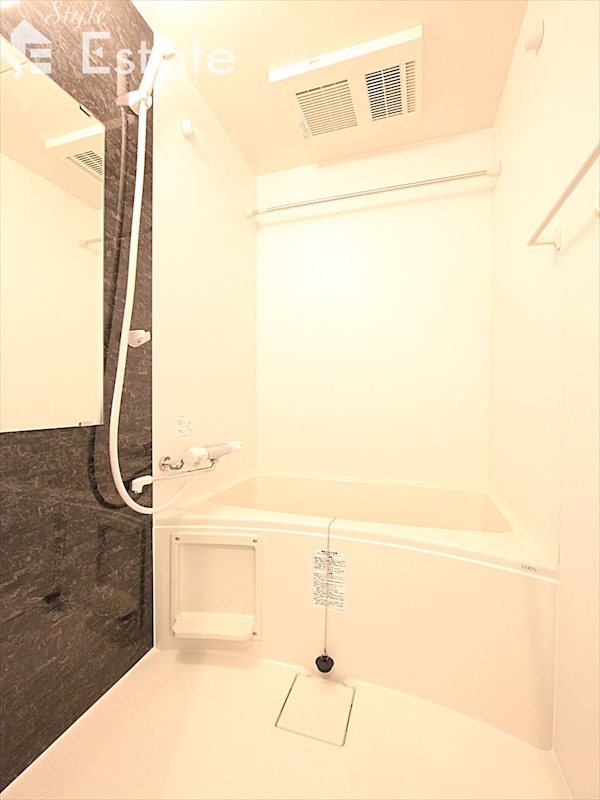 バス・シャワールーム　バスルーム