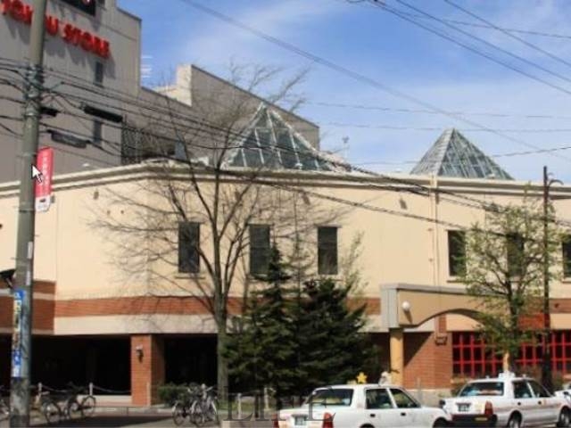 ショッピングセンター　CAPO大谷地（ショッピングセンター）まで823m