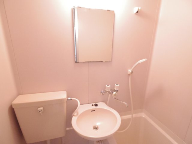 洗面設備　洗面所です