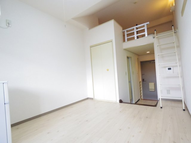 居室・リビング　きれいな洋室です