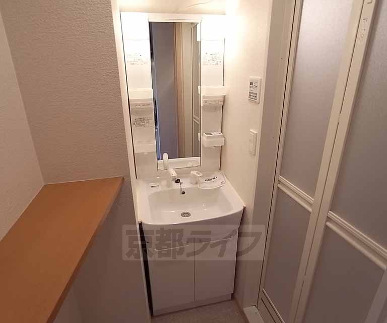 洗面設備　独立洗面台です。