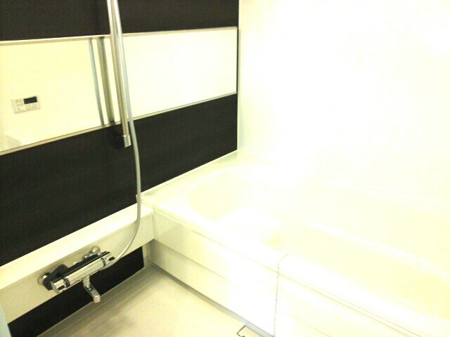 バス・シャワールーム　お風呂で日々の疲れを落としましょう