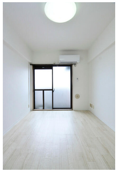 居室・リビング　※別部屋参考写真