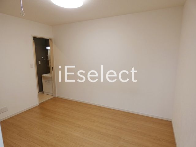 その他部屋・スペース　７．２帖の広々した居室です