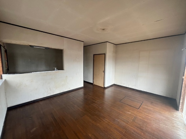 居室・リビング　※現況優先となります。