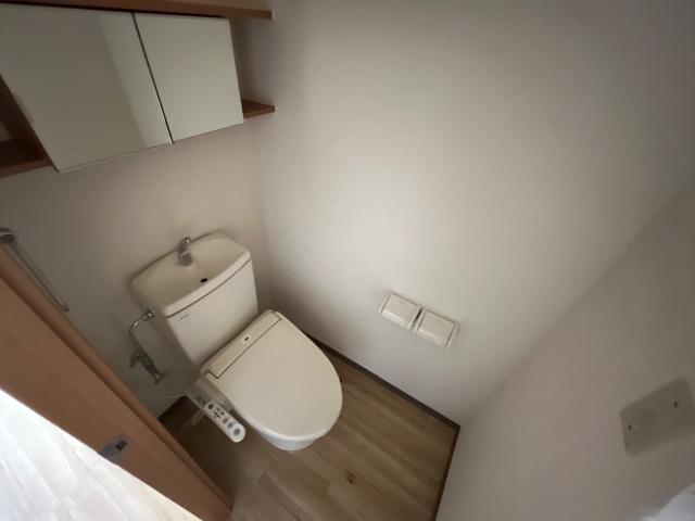 トイレ　シャワー付トイレ