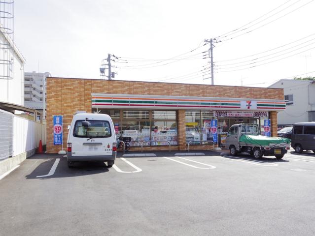 コンビニ　セブンイレブン（コンビニ）まで287m