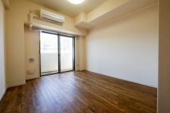 居室・リビング　※同タイプ別室参考写真