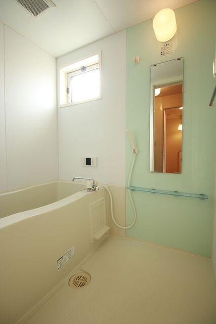 バス・シャワールーム　※別室の参考写真の為、現況優先です。