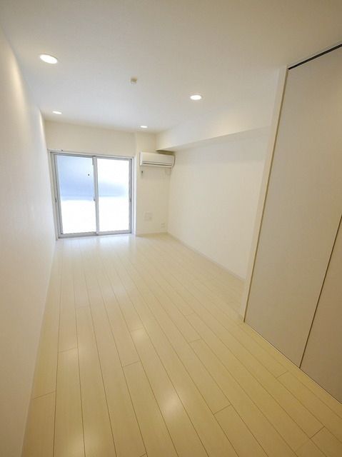 居室・リビング　★８.１帖の洋室です★