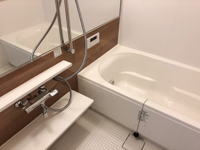 バス・シャワールーム