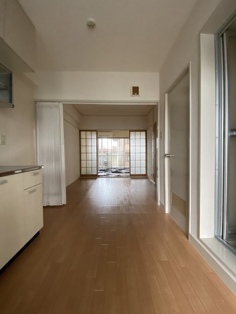 居室・リビング　別号室の写真です