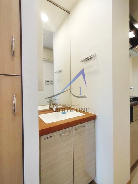 洗面設備　独立洗面台です。