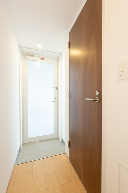 玄関　※写真は同タイプ住戸です。