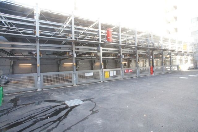 駐車場　お問合せは(株)タウンハウジングレジデンス事業部【03-…