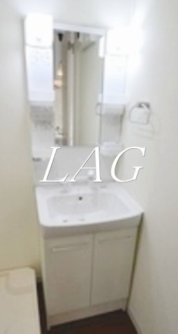 洗面設備　洗面台です。